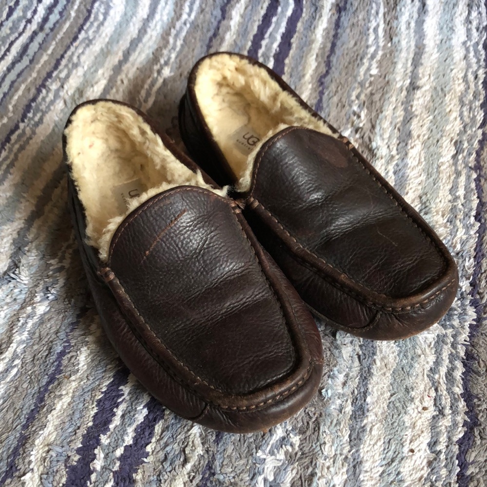 Men’s UGG slippers in brown leather
